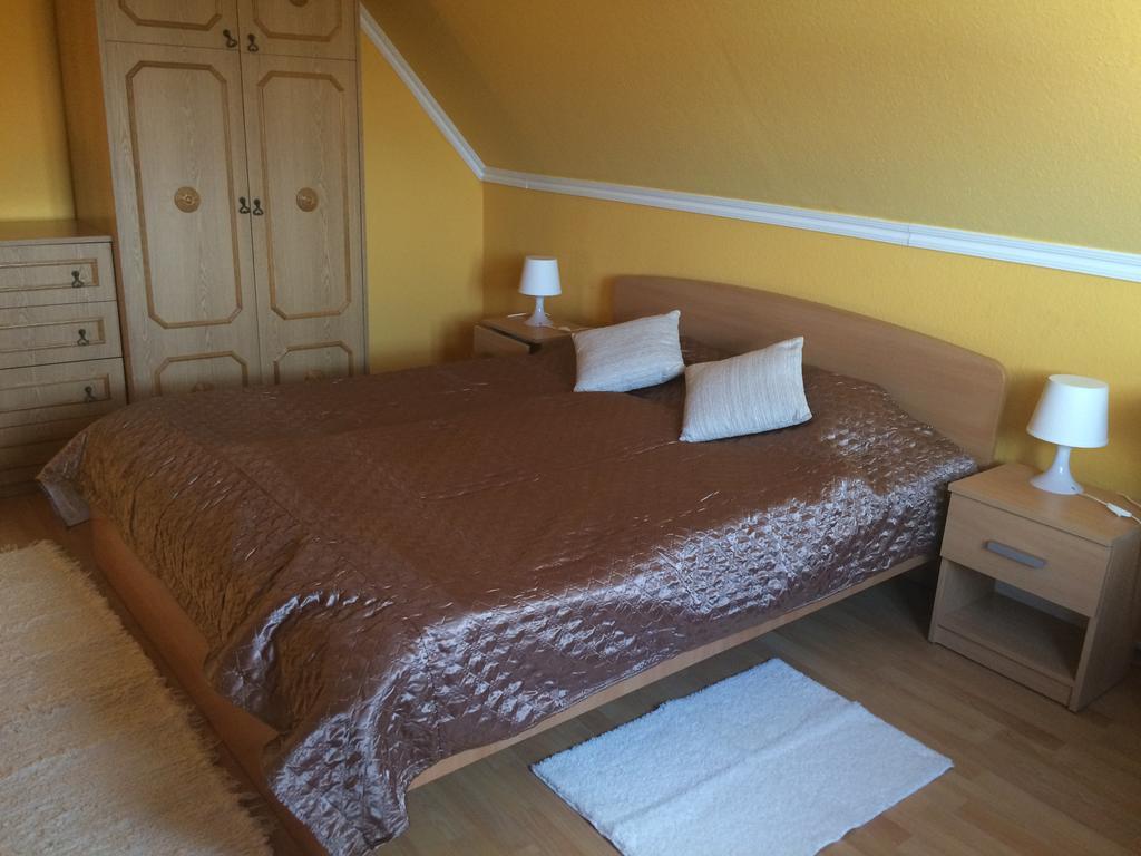 Kamilla Apartman Fonyód Kültér fotó